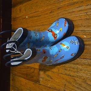 Mucky Wear Rainboots